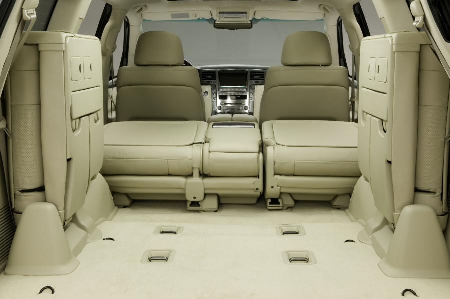 Lexus LX570 2008 года  (фото 88 из 221)